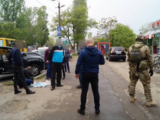 Задержаны наркодилеры, наладившие контрабанду героина из России в Украину (фото)