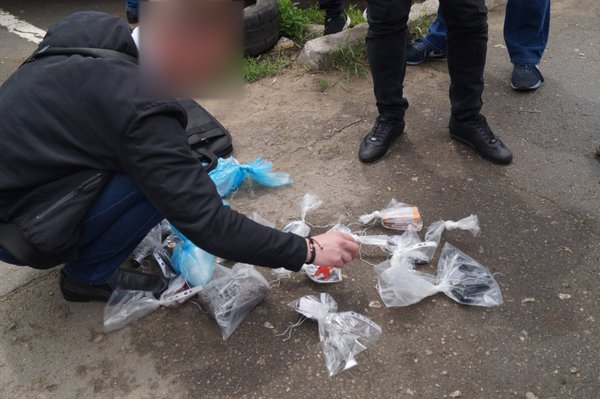 Задержаны наркодилеры, наладившие контрабанду героина из России в Украину (фото)
