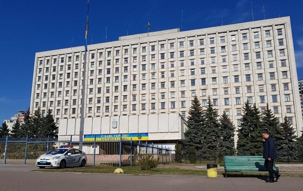 Зарегистрирован первый кандидат на выборах в Раду