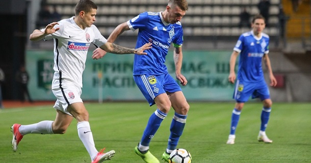 Заря - Динамо 2:3. Онлайн матча Премьер-лигиСюжет