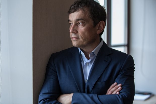 Збанкрутілий банк Хрещатик повертається на ринок: хто та скільки від цього виграв