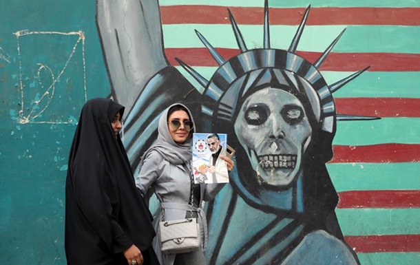 Жесткие санкции США. Экономику Ирана парализуетСюжет