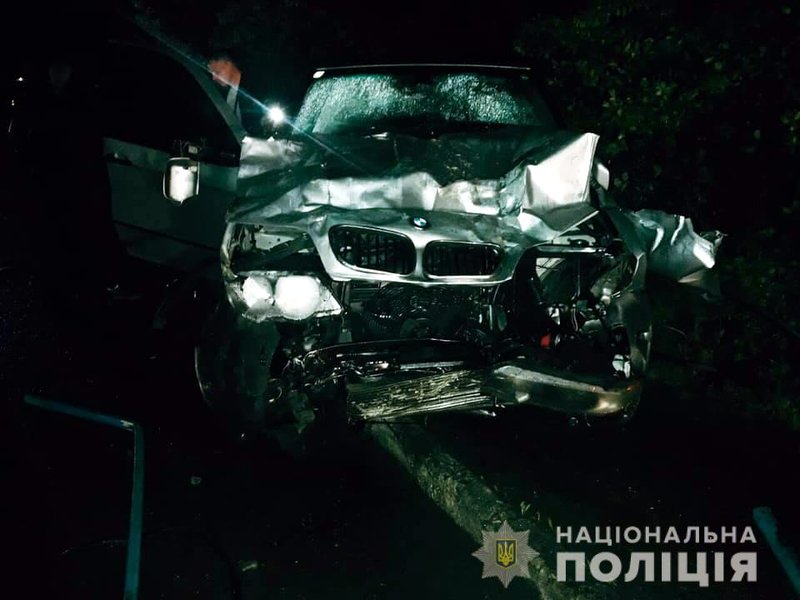 Жуткое ДТП в Прикарпатье: погибла сотрудница полиции, ее муж и ребенок в реанимации (фото)