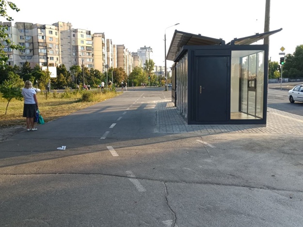 Полюбуйся: На Троещине украли часть велодорожки