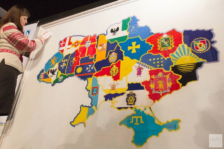В Киеве представили самую большую карту Украины. ФОТО