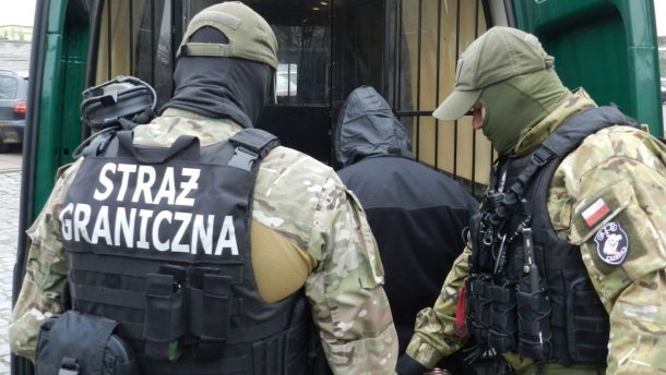 В Польше задержали украинца, которого 14 лет разыскивал Интерпол В Польше задержали украинца, которого 14 лет разыскивал Интерпол