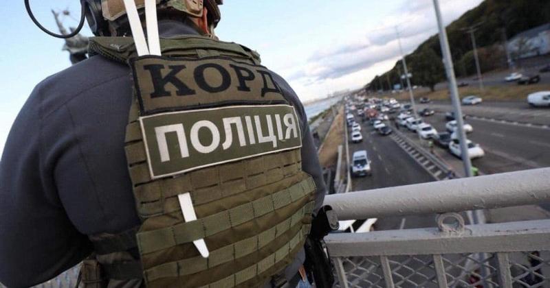 Минирование Моста метро в Киеве: появились первые фото и видео