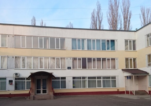 В ОДЕССЕ ШКОЛЬНИК БРЫЗНУЛ В УЧИТЕЛЬНИЦУ ПЕРЦОВЫМ БАЛЛОНЧИКОМ: ВИДЕО ИНЦИДЕНТА