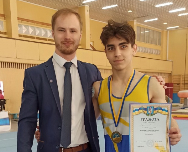 Спортивная гимнастика. Одесский спортсмен стал призером чемпионата Украины