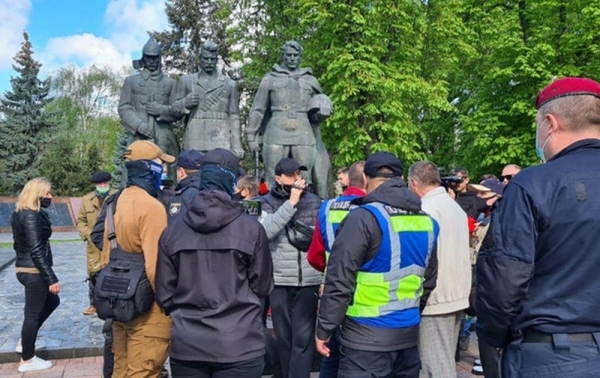 В полиции рассказали о нарушениях, зафиксированных в День памяти