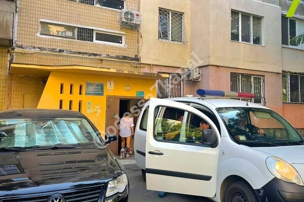 С окровавленными руками: в Одессе задержали подозреваемого в убийстве