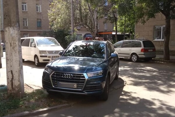 Ни стыда, ни совести: свежая фотоподборка наглых водителей в Одессе