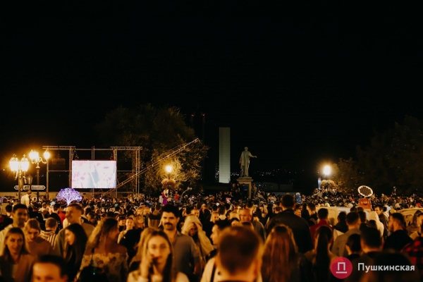 Холодно, но атмосферно: как прошел гала-концерт ко дню рождения Одессы. Фото