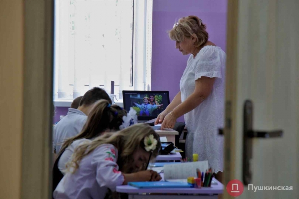 Одесса хочет получать миллионы за детей из соседних громад, которые ходят в городские школы и детсады