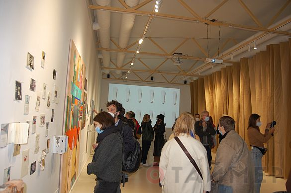 «Кибература»: одесситка превратила старые книги в арт-объекты 
