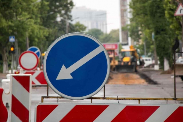 В центре Одессы до конца года закроют часть улицы — будут менять аварийный водопровод: график