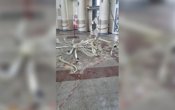 На вокзале в Днепре рухнула люстра