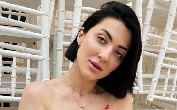 Снежана Бабкина позировала в смелом прозрачном белье