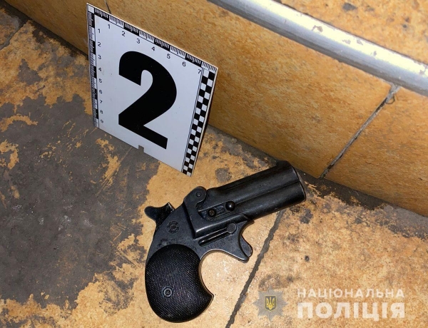 Иностранка застрелила одессита из «безопасного» револьвера