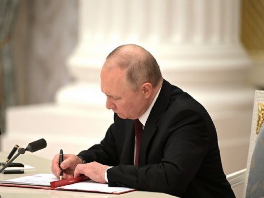 Путін вирішив пригрозити ядерною зброєю: сили стримування переведено в режим бойового чергування