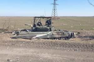 Одесские бойцы угнали у российских оккупантов танк