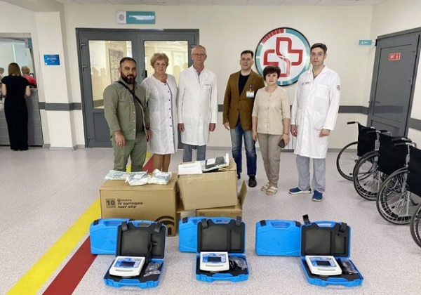 Одесским больницам передали аппараты для быстрого заживления ран