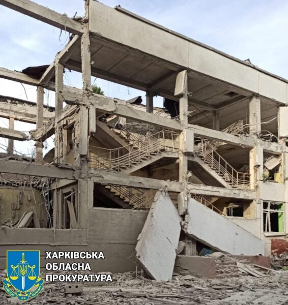 По&nbsp;Харківщині знову вдарили ракетами: зруйновано будівлі, загинула молода дівчина