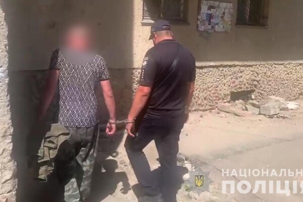 Под Одессой на свалке нашли тело обнаженной женщины