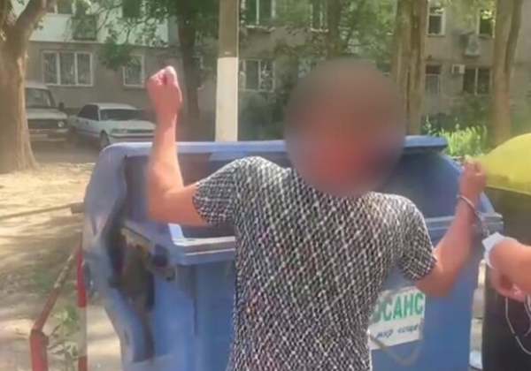 Под Одессой на свалке нашли тело обнаженной женщины