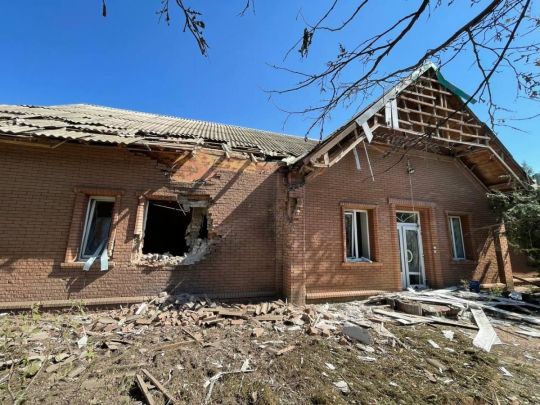 Окупанти зруйнували у Слов'янську базу Червоного Хреста, який займається евакуацією мирних жителів