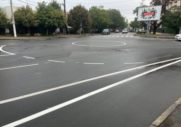 На еще одном перекрестке в Одессе вводят круговое движение
