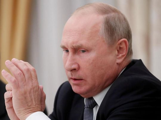 «Цей ідіот просив допомоги у шаманів»: у мережі висміяли путіна, який звернувся до магії через зрив мобілізації
