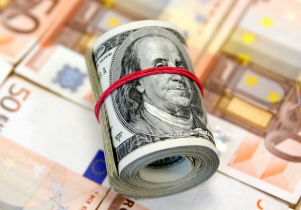 Курс валют в Украине 5 ноября 2022 года: сколько стоит доллар и евро