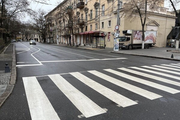 В центре Одессы появились велодорожка и дорожная разметка