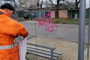 С начала года вандалы повредили 17 остановок в Одессе
