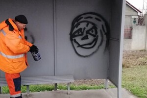 С начала года вандалы повредили 17 остановок в Одессе