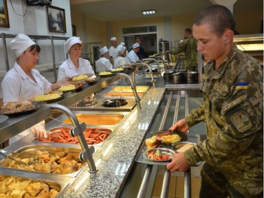«Харчовий» скандал довкола Міноборони може бути спрямований на підрив авторитету військових, — нардеп