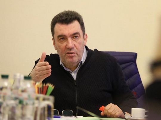«Божевільний план Медведчука»: Данилов заявив, що у путіна думають про створення «двох Україн»