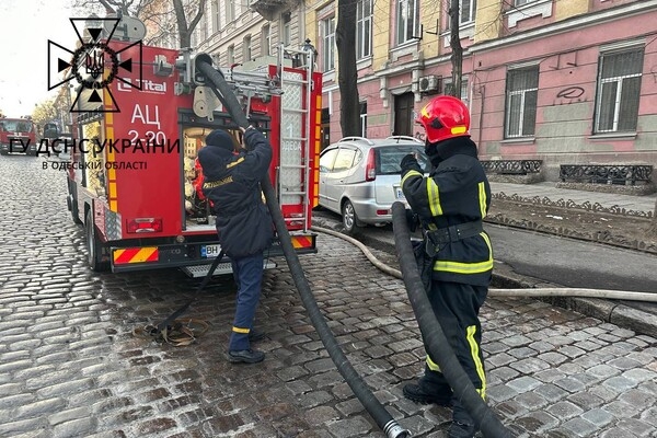 В Одессе горел дом на Дерибасовской: что известно