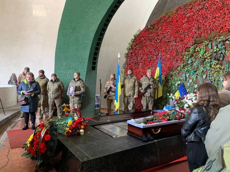 «Витягнув бійця з лінії вогню за бронежилет»: у Бахмуті загинув телеоператор, який пішов добровольцем на війну