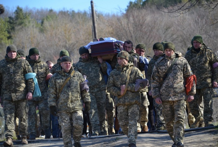 «В мене все ок. Цілую»: таким було останнє повідомлення захисника, який загинув при штурмі Бахмута