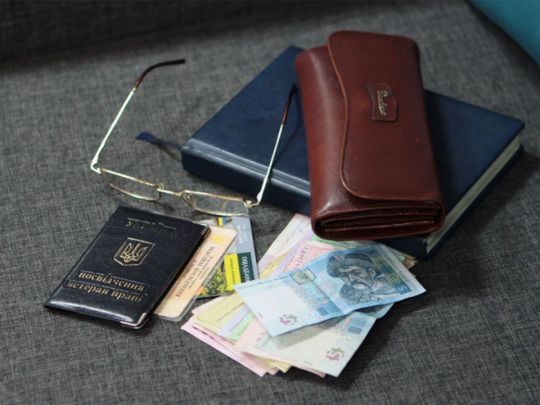 Зеленський підписав закон про пенсії в умовах воєнного стану: чого очікувати українцям