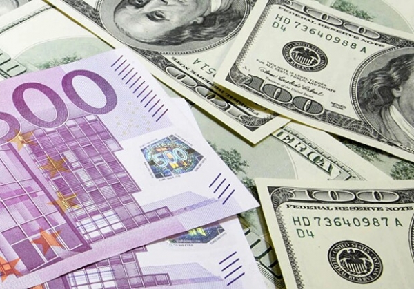 Курс валют в Украине 2 мая 2023: сколько стоит доллар и евро