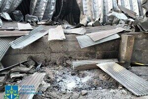 Спастели и прокуратура показали последствия вражеской атаки в Одесской области