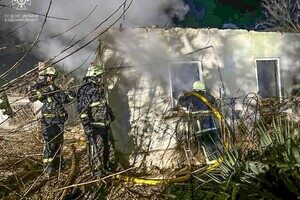Спастели и прокуратура показали последствия вражеской атаки в Одесской области