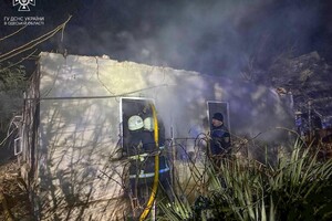 Спастели и прокуратура показали последствия вражеской атаки в Одесской области
