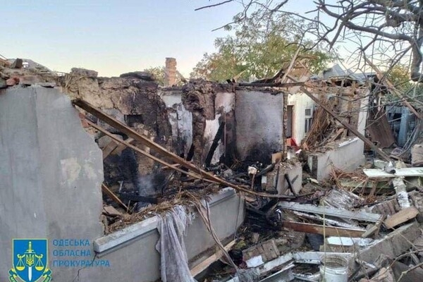 Спастели и прокуратура показали последствия вражеской атаки в Одесской области
