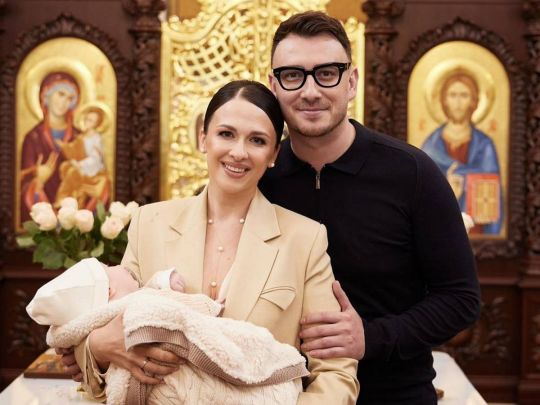 Співак Ivan NAVI вперше показав дружину та сина