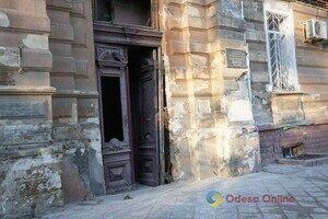 Пострадали более двух десятков авто и 20 домов: как выглядит центр Одессы после удара ракетами 
