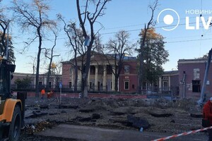 Пострадали более двух десятков авто и 20 домов: как выглядит центр Одессы после удара ракетами 